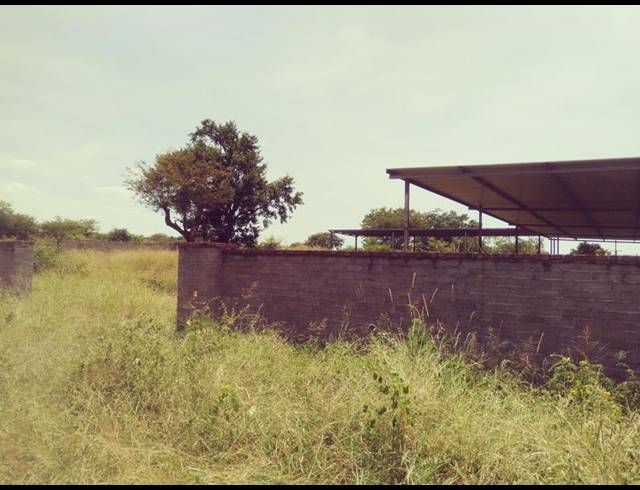 LAND FOR SALE IN MANGONDI